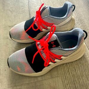 Under Armour Sneakers